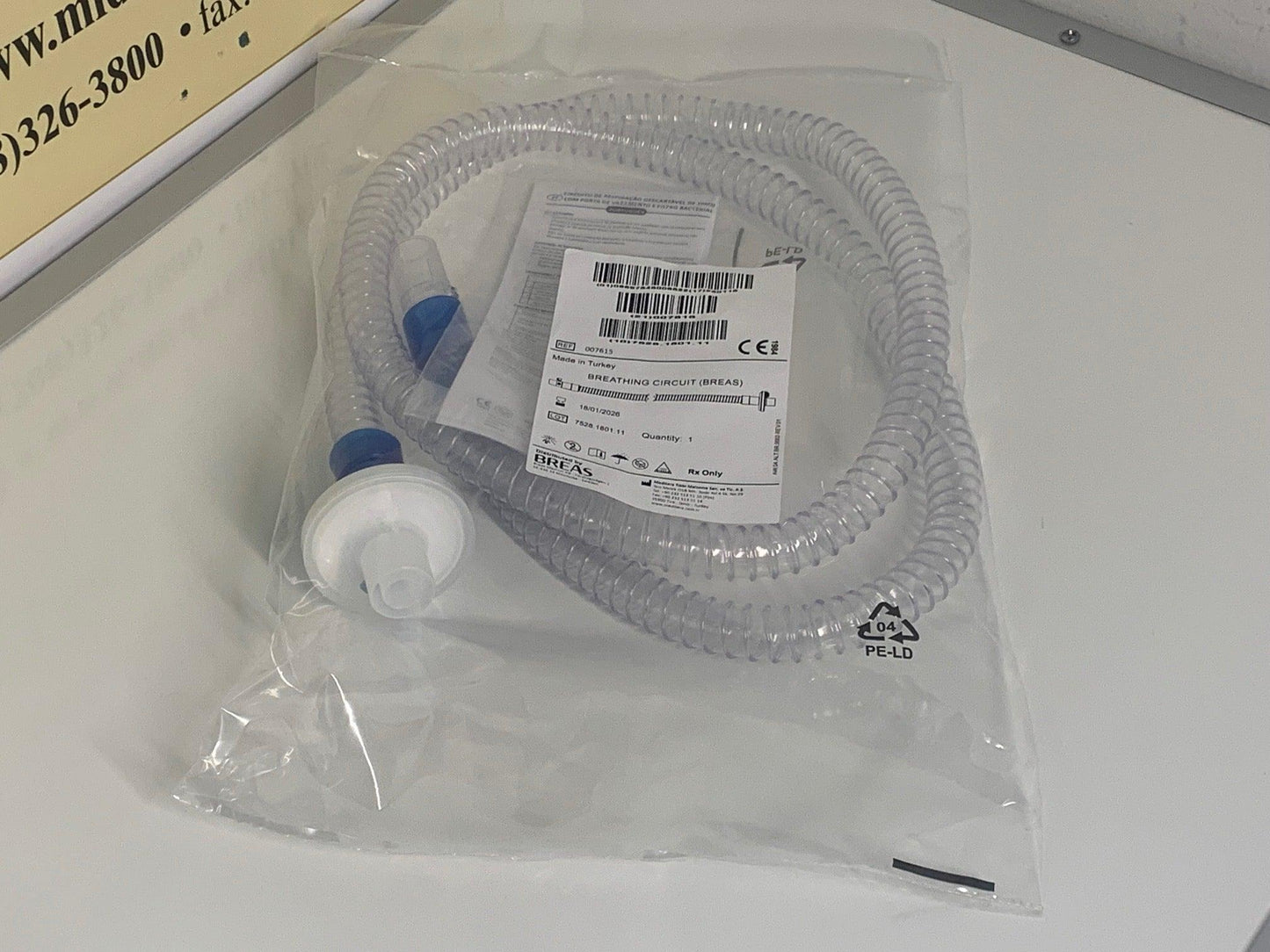 NEW Each Breas Vivo 50-65 Single Passive Patient Circuit with Bacterial Filter and Fixed Leak Port 007615