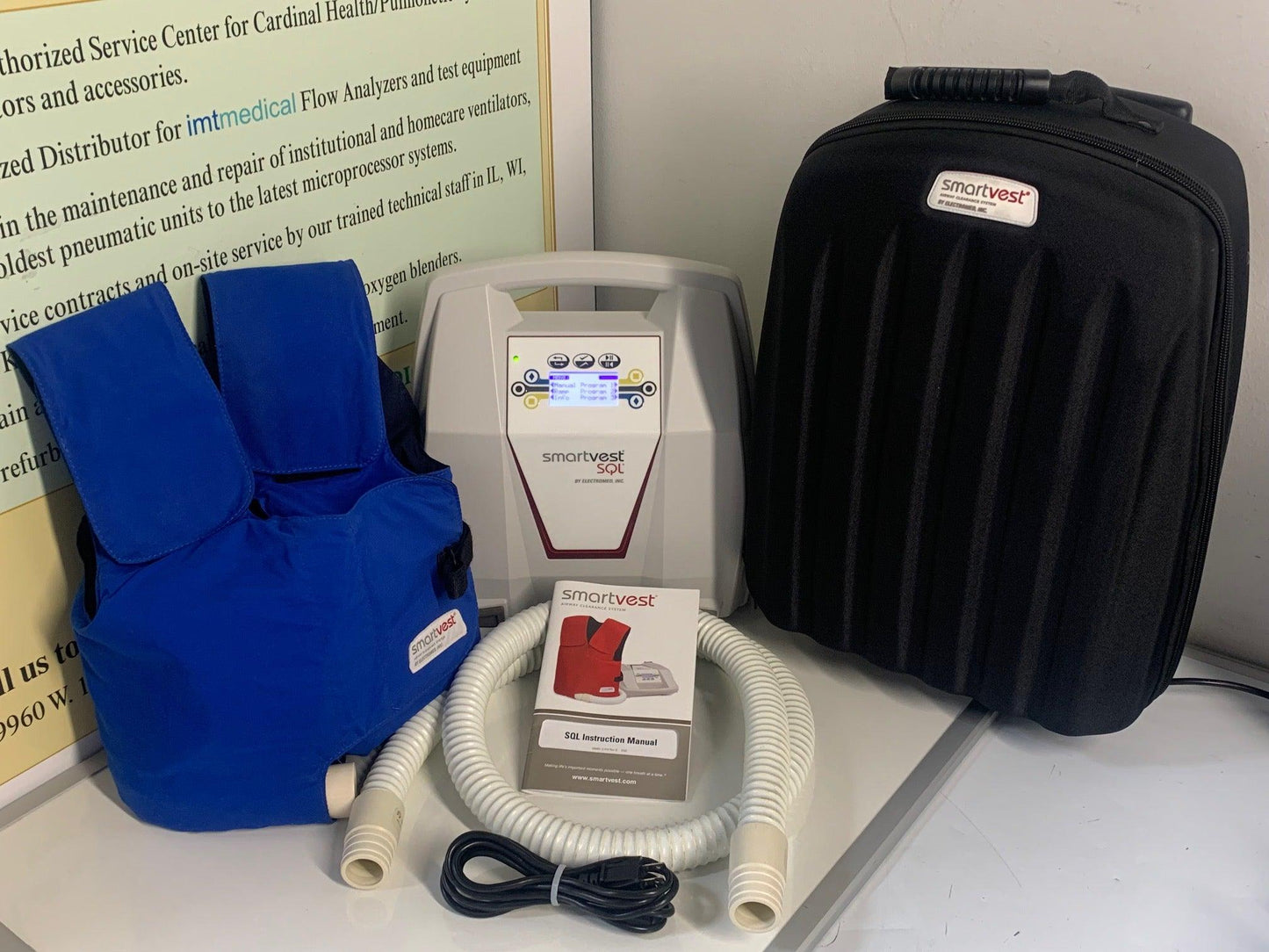 REFURBISHED Electromed Adult Small SmarVest SQL HFCWO Therapy Airway Clearance System 122 Hours