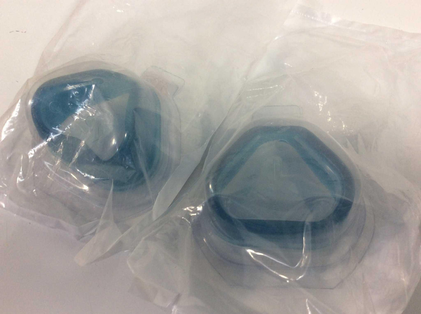 Lot of 2 NEW Philips Respironics Large ComfortGel Nasal Cushion 1009051 FREE Shipping - MBR Medicals